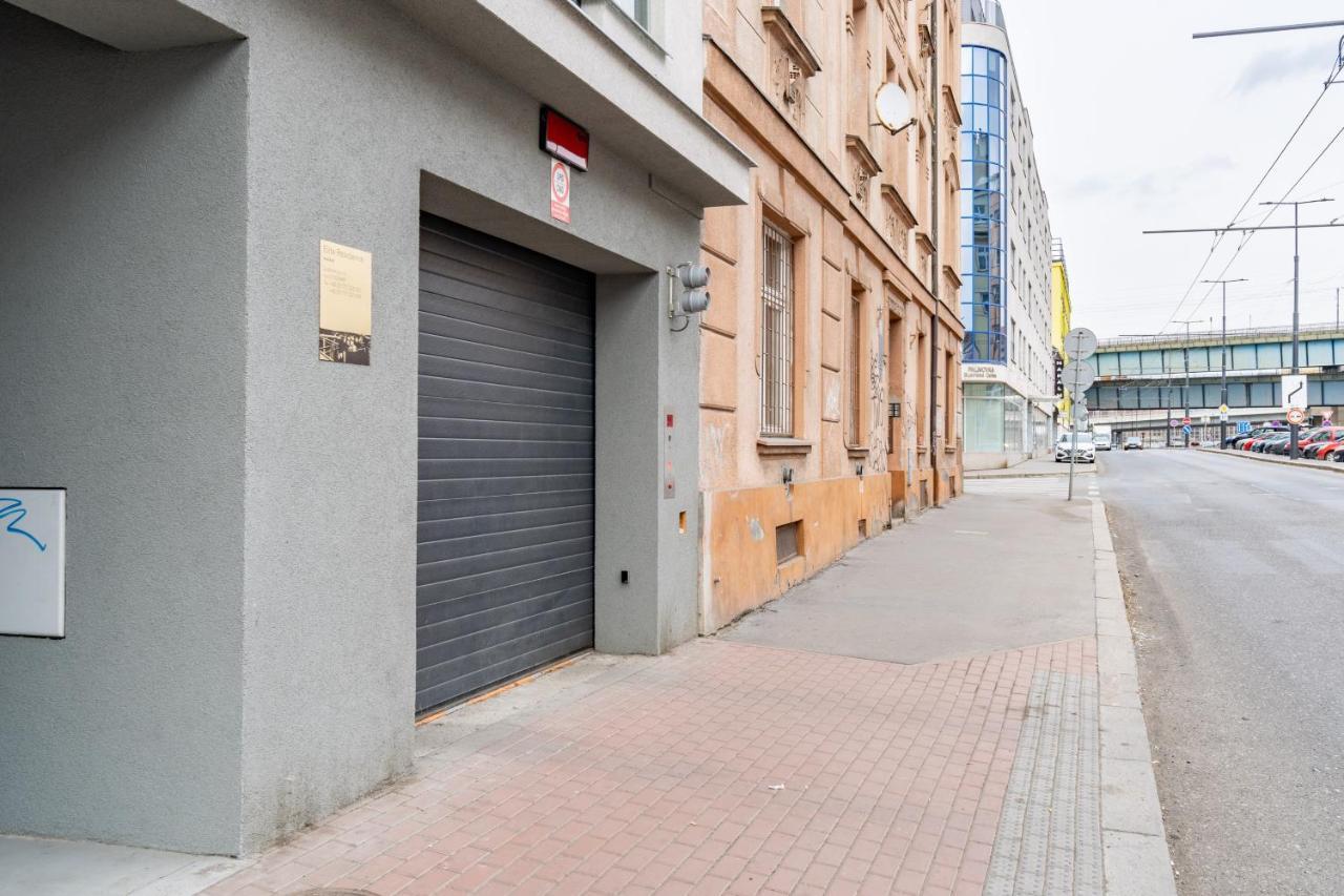 Brand New Studio Apartment #51 With Free Secure Parking In The Center Prague Exterior photo